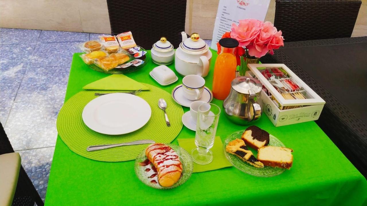 Il Roseto Bed & Breakfast Frosinone Ngoại thất bức ảnh