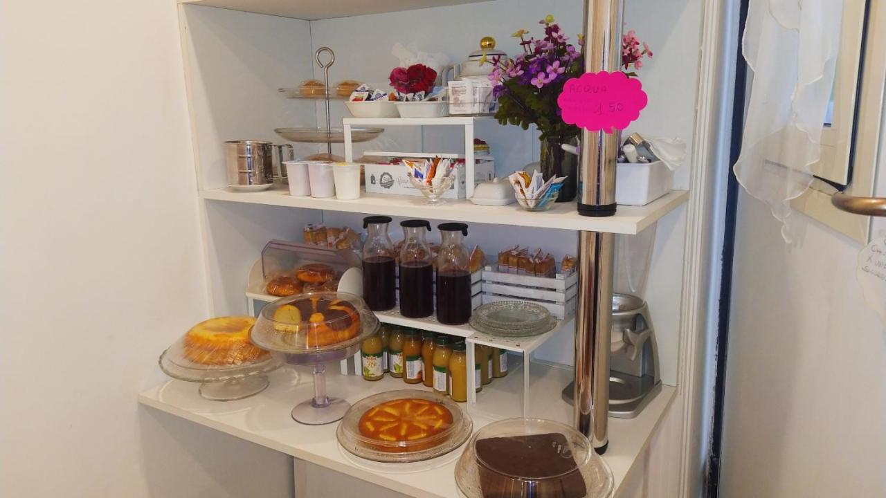 Il Roseto Bed & Breakfast Frosinone Ngoại thất bức ảnh