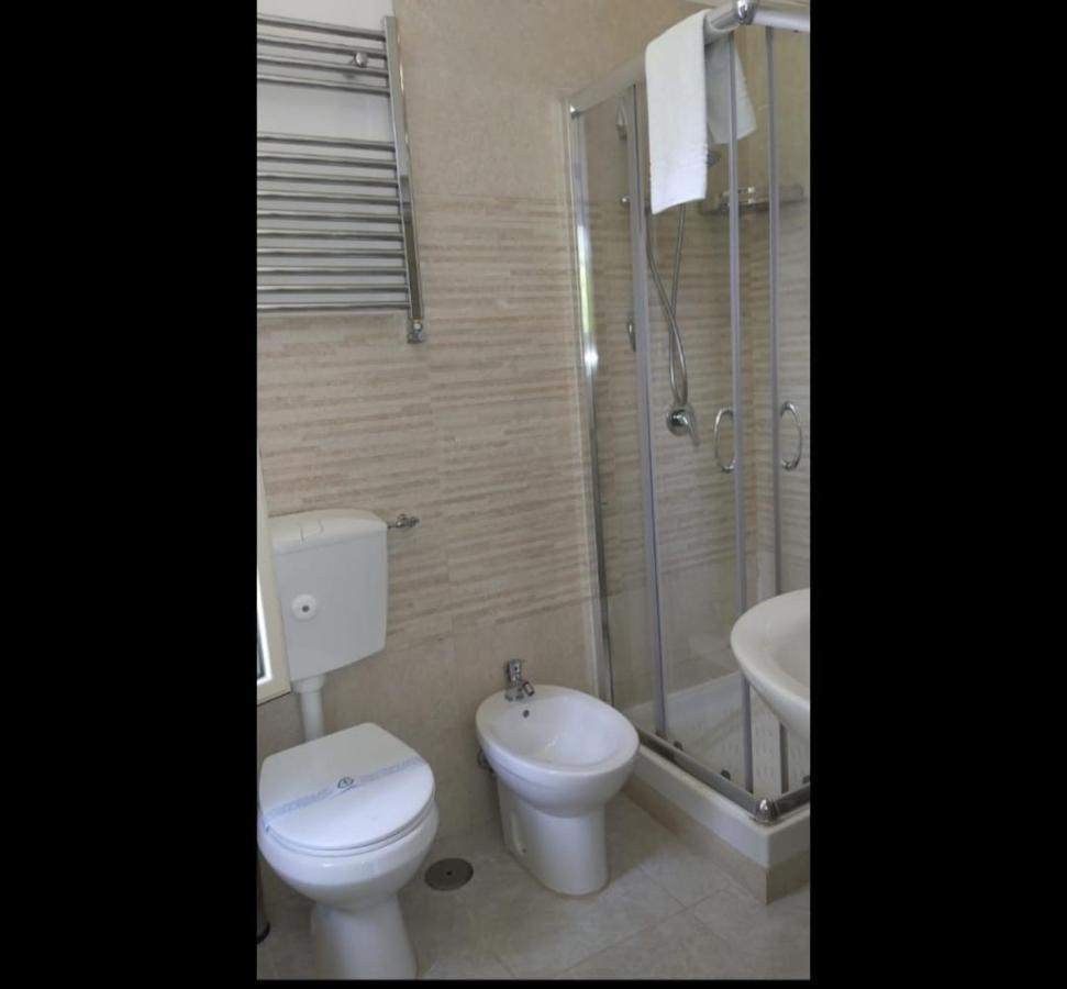 Il Roseto Bed & Breakfast Frosinone Ngoại thất bức ảnh