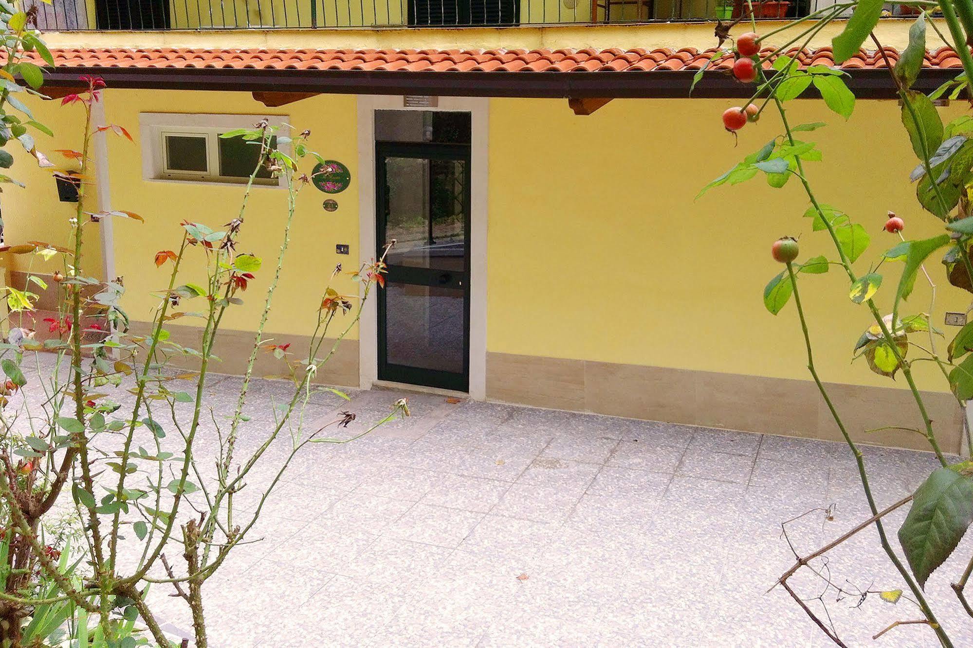 Il Roseto Bed & Breakfast Frosinone Ngoại thất bức ảnh