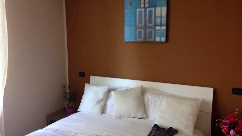 Il Roseto Bed & Breakfast Frosinone Ngoại thất bức ảnh
